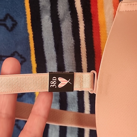 NWT Victoria's Secret Multiway Bra 38D Strapless One Strap, Crossback Gripper - Picture 3 of 7